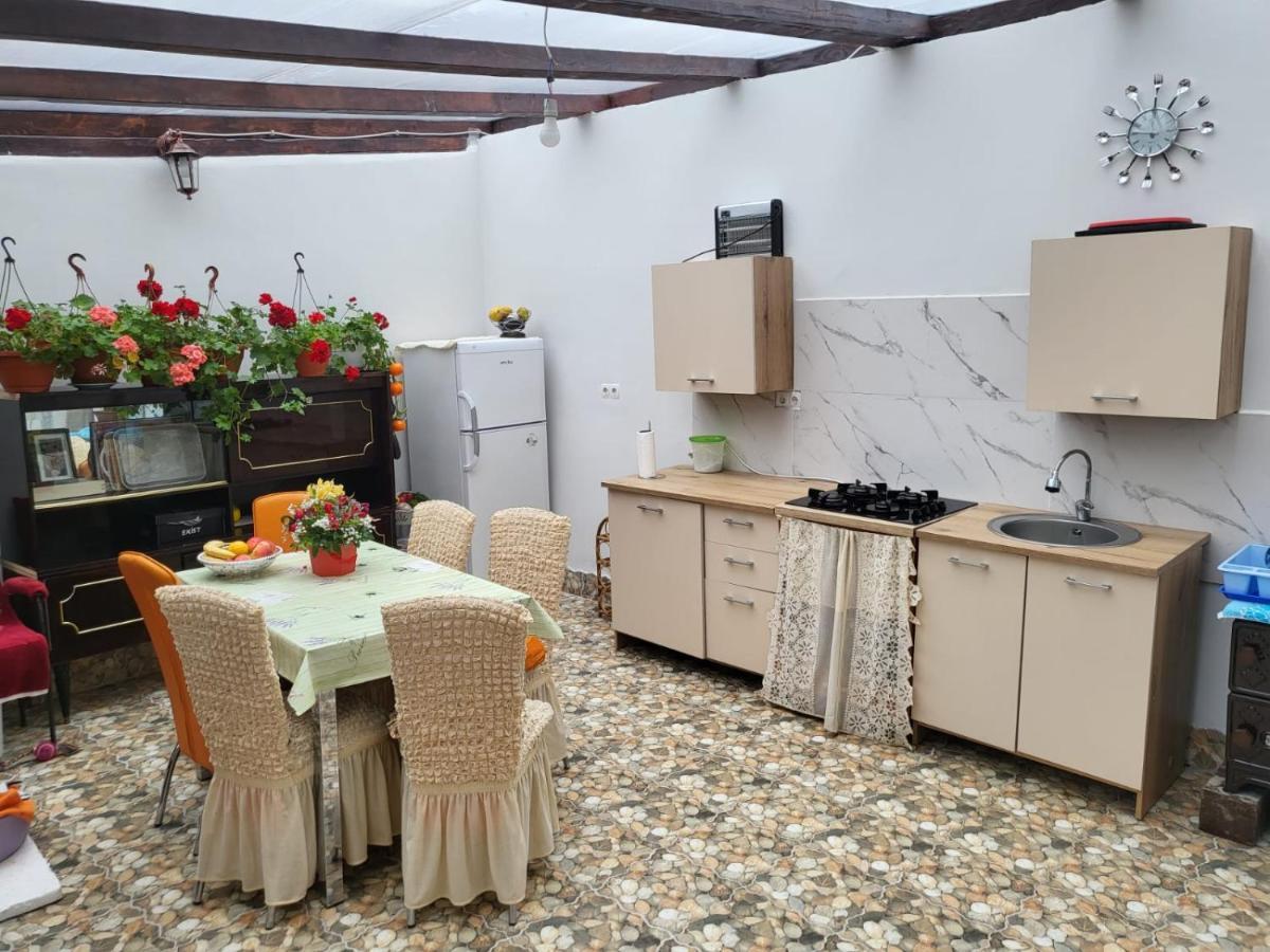 Apartament Cu Terasa Si Gratar Satu Mare Exterior foto
